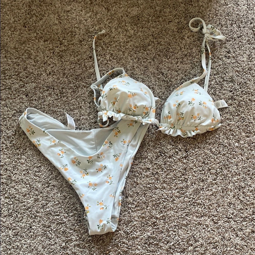 Floral Bikini Set with Ruffle Trim